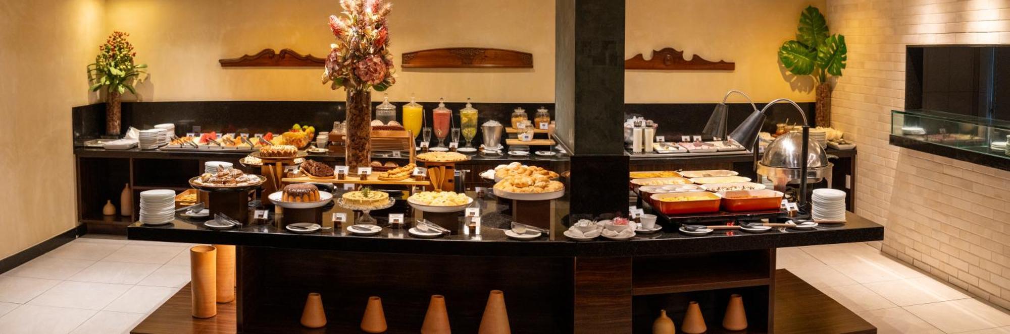 Hotel Luzeiros Recife Dış mekan fotoğraf A dessert buffet